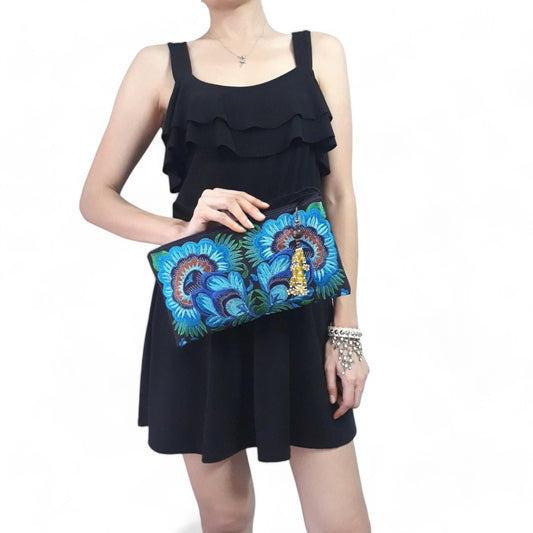 Oversized Clutch - Blue Flowers